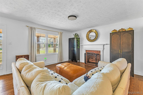 201 Greencrest Lane