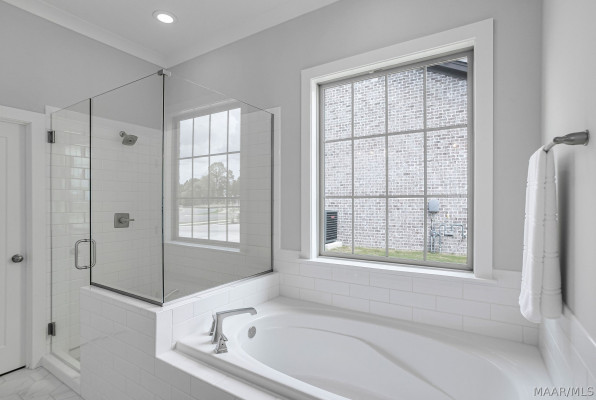 621 King's Meadow Street