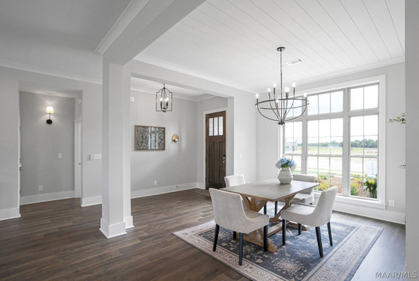 621 King's Meadow Street