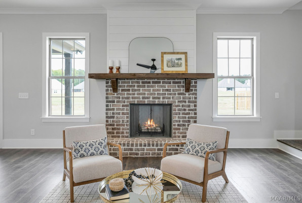 621 King's Meadow Street