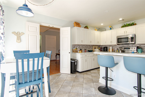 1517 Charleton Drive