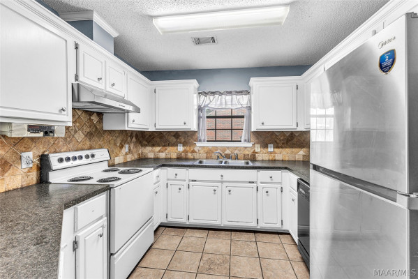 384 Forest Park Drive