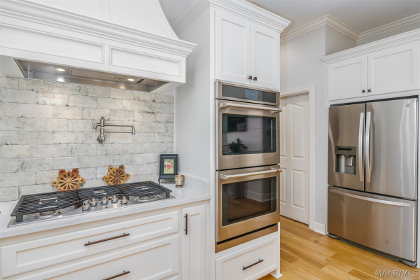 7100 Pinecrest Drive