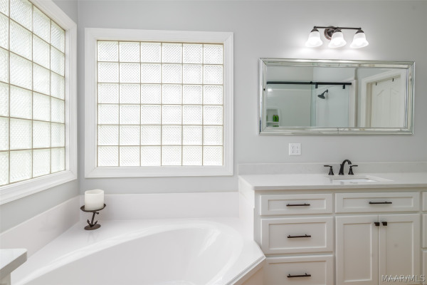 7100 Pinecrest Drive