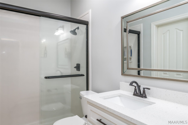 7100 Pinecrest Drive