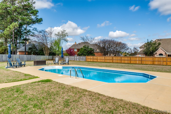 7100 Pinecrest Drive