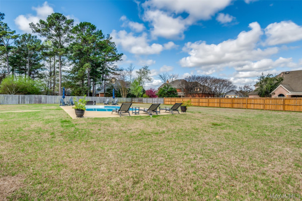 7100 Pinecrest Drive