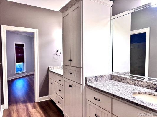 6313 Philadelphia Hill