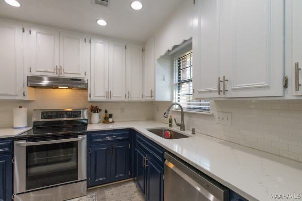 4121 Johnstown Drive