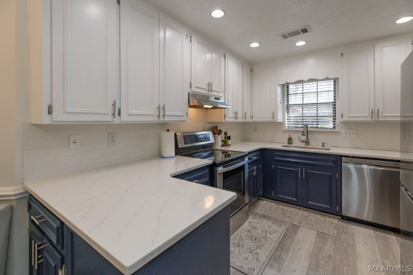 4121 Johnstown Drive