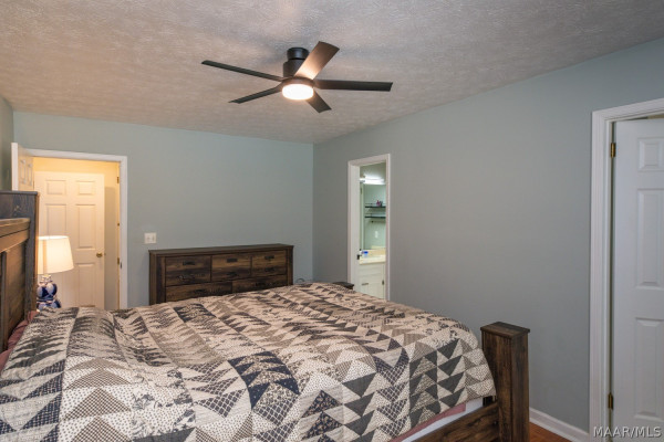 4121 Johnstown Drive