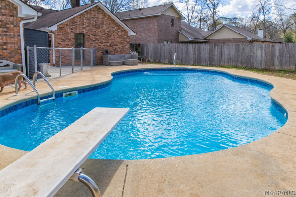 4121 Johnstown Drive