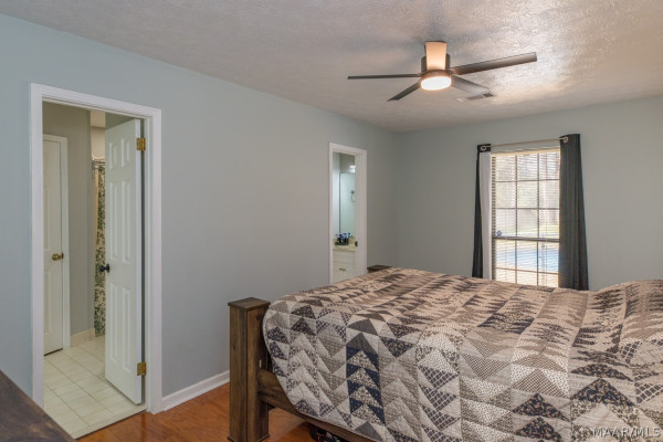 4121 Johnstown Drive