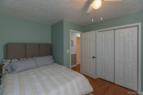 4121 Johnstown Drive