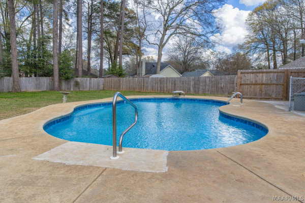 4121 Johnstown Drive