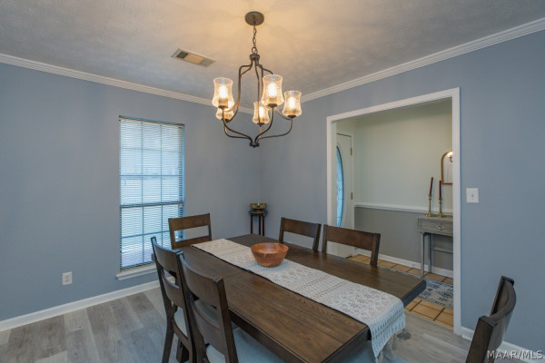 4121 Johnstown Drive