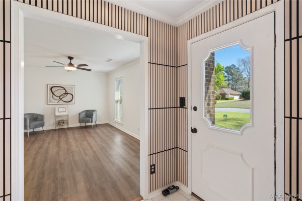 421 Seminole Drive