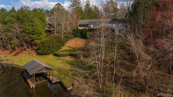 402 Cliffside Drive