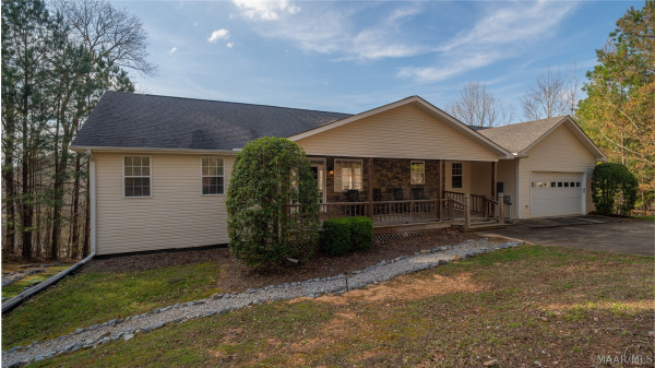 402 Cliffside Drive