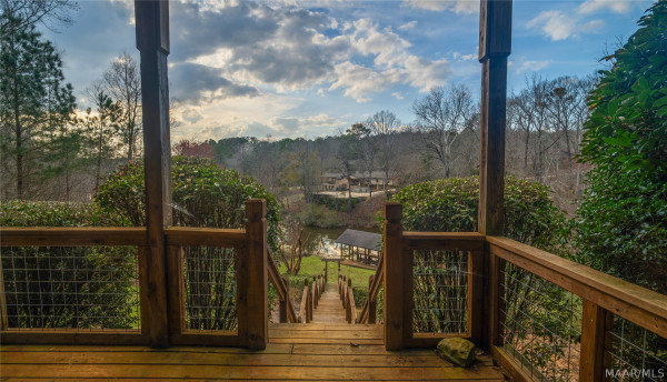402 Cliffside Drive