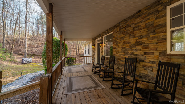 402 Cliffside Drive