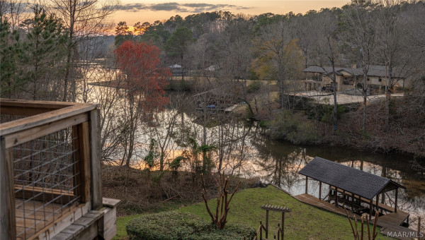 402 Cliffside Drive