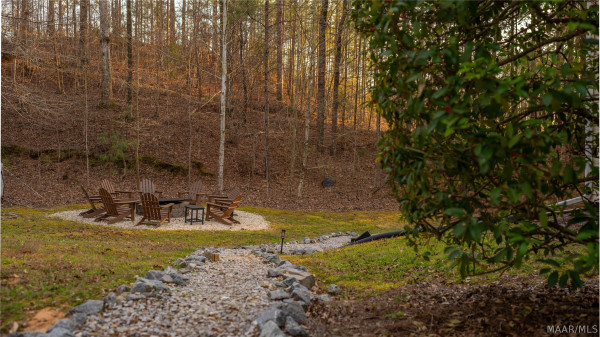 402 Cliffside Drive