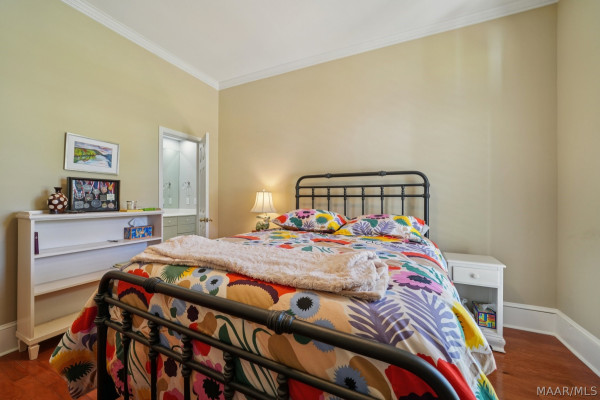 6415 Philadelphia Hill