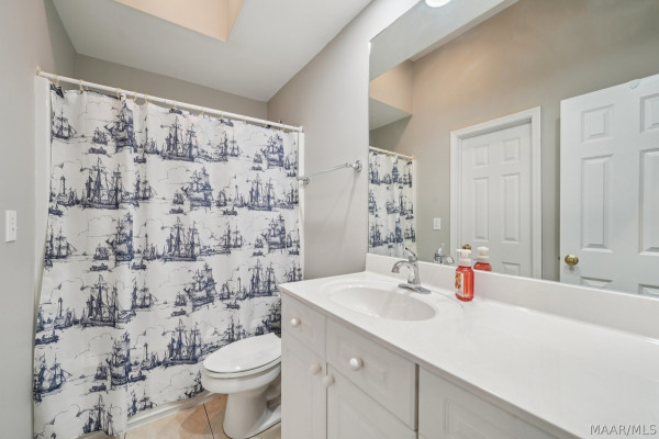 6415 Philadelphia Hill