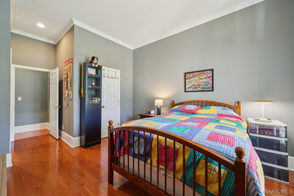 6415 Philadelphia Hill