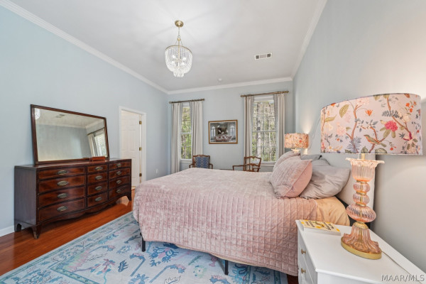 6415 Philadelphia Hill