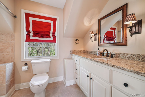 6415 Philadelphia Hill