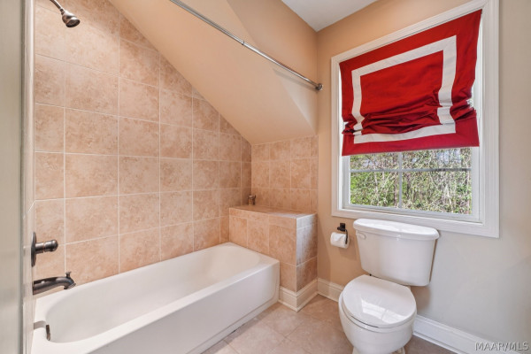 6415 Philadelphia Hill