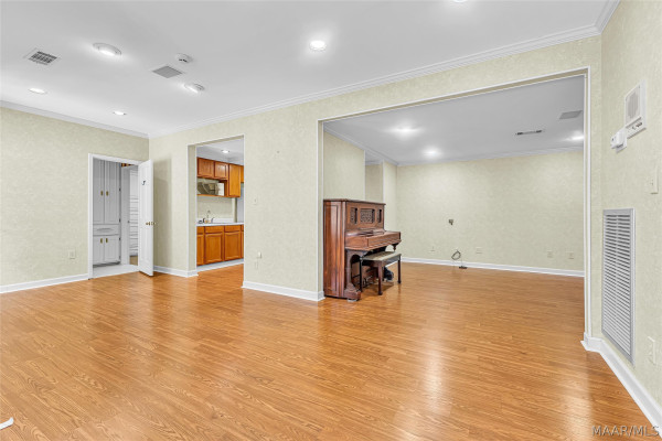 1150 Bell Road