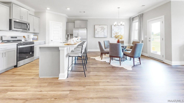 6502 Firefly Lane