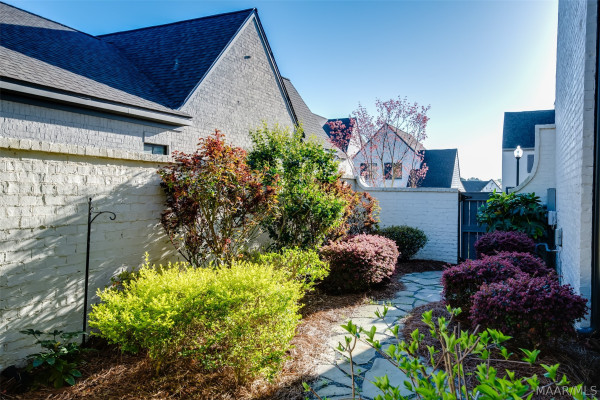 7092 Fain Park Drive