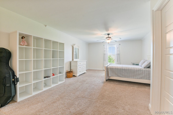 23 BOYKIN LAKES Boulevard