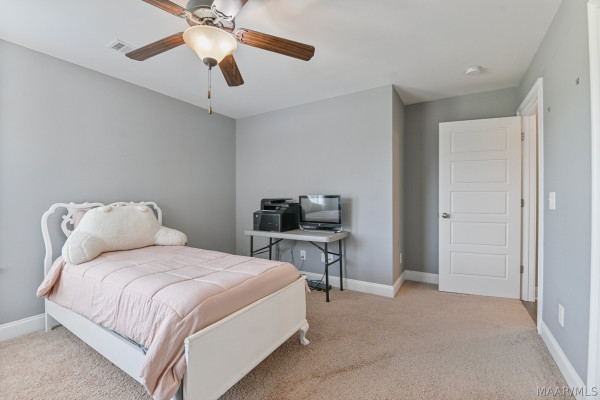 23 BOYKIN LAKES Boulevard