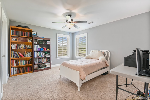 23 BOYKIN LAKES Boulevard