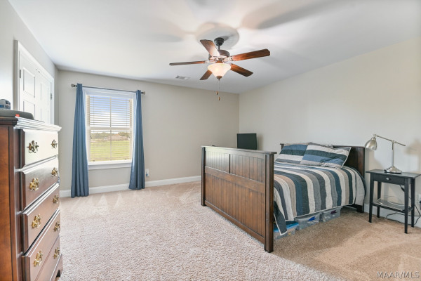 23 BOYKIN LAKES Boulevard