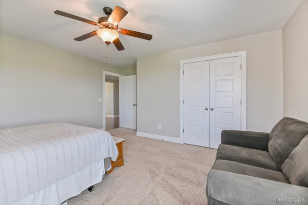 23 BOYKIN LAKES Boulevard