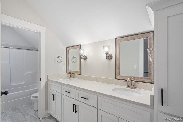 118 Forest Glen Drive