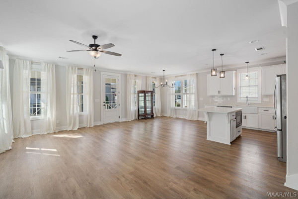 118 Forest Glen Drive