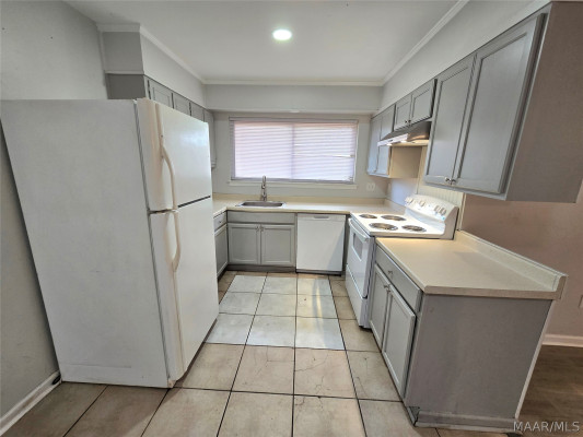 6226 GLADSTONE Drive