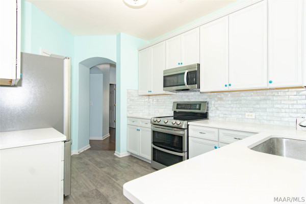 9500 Kilburn Court