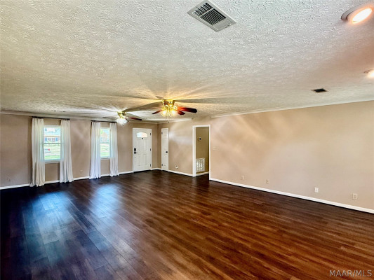 725 Mary Ann Drive