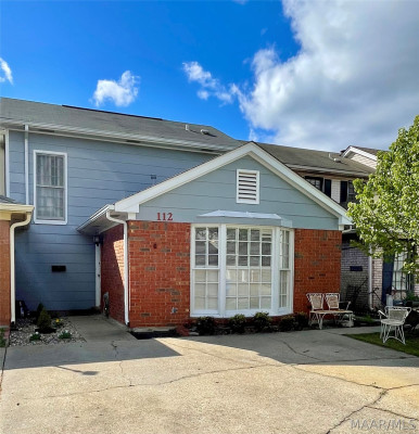 112 Oak Creek Circle