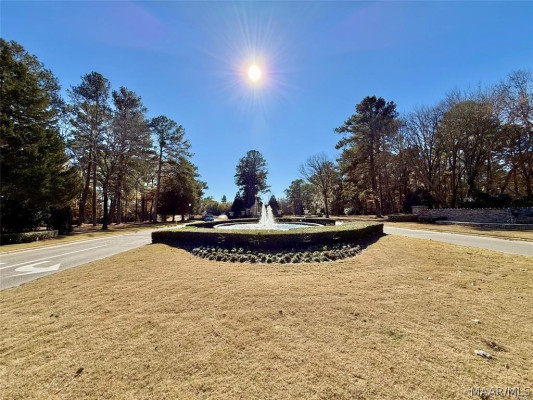 9525 HELMSLEY Circle