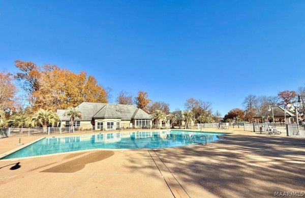 9525 HELMSLEY Circle