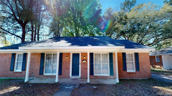 2716 Forsyth Lane